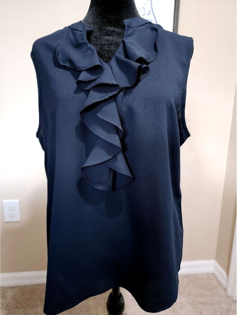 Nine West Medium Navy Blue Sleeveless Ruffle Blouse